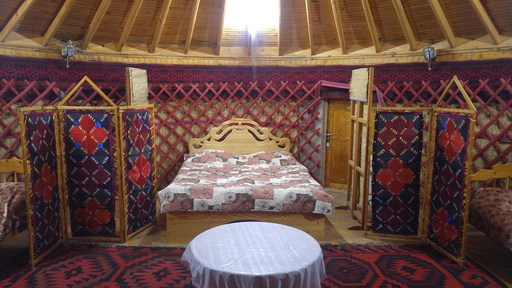 Ethno Guest House Caravan Tamchy Exterior foto
